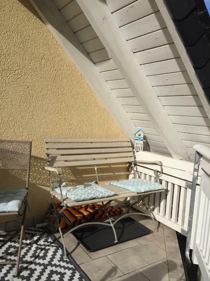 Ferienwohnung Im Tuermchen Oberfell Exterior foto